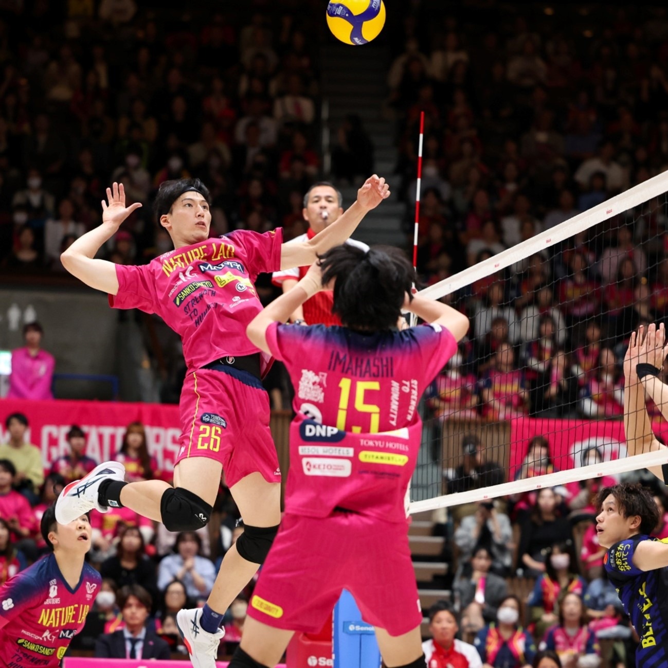 NBA控卫得分排名揭秘：威少居首，库里第三，欧文仅列第十三